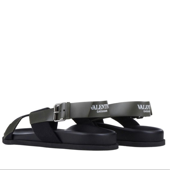 💙SOLD💙Valentino Garavani Men's Black Sandals - Picture 3 of 10